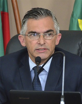 VIANA.JPG