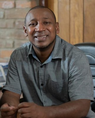 REINALDO ELIAS LOURENÇO MAGALHÃES (BELEZINHA)