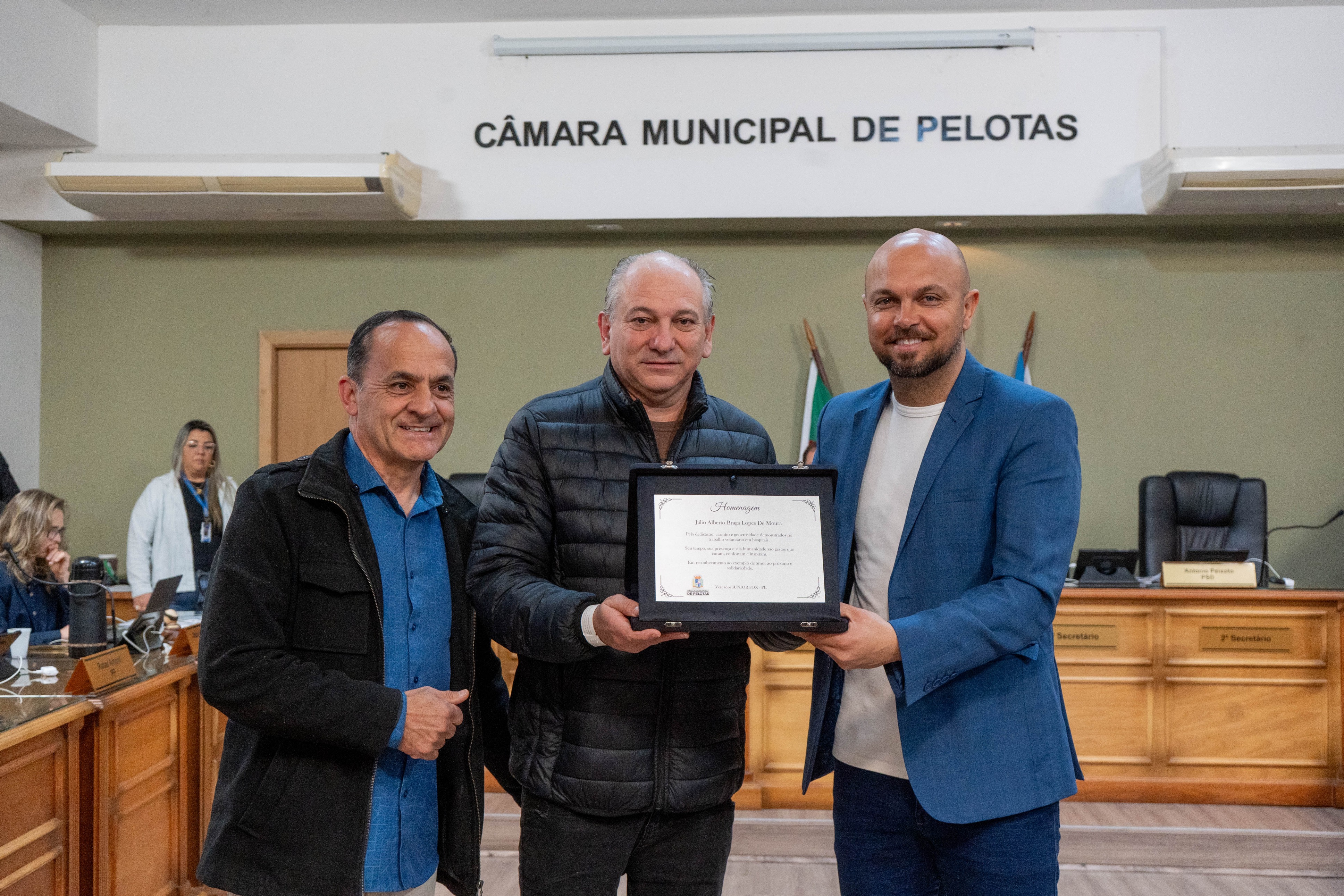 Junior Fox (PL) – Júlio Moura