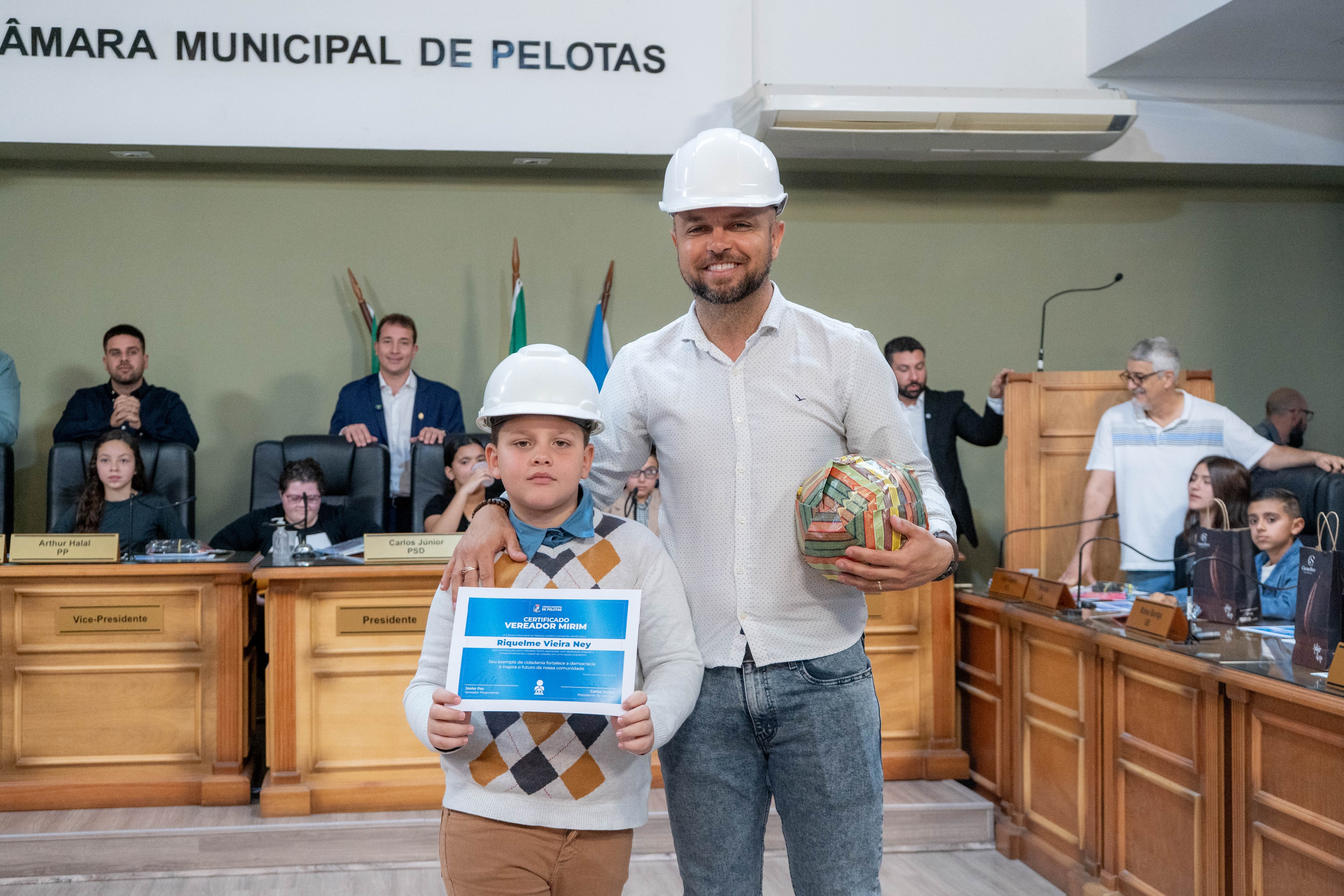 Junior Fox - Vereador Mirim.jpg