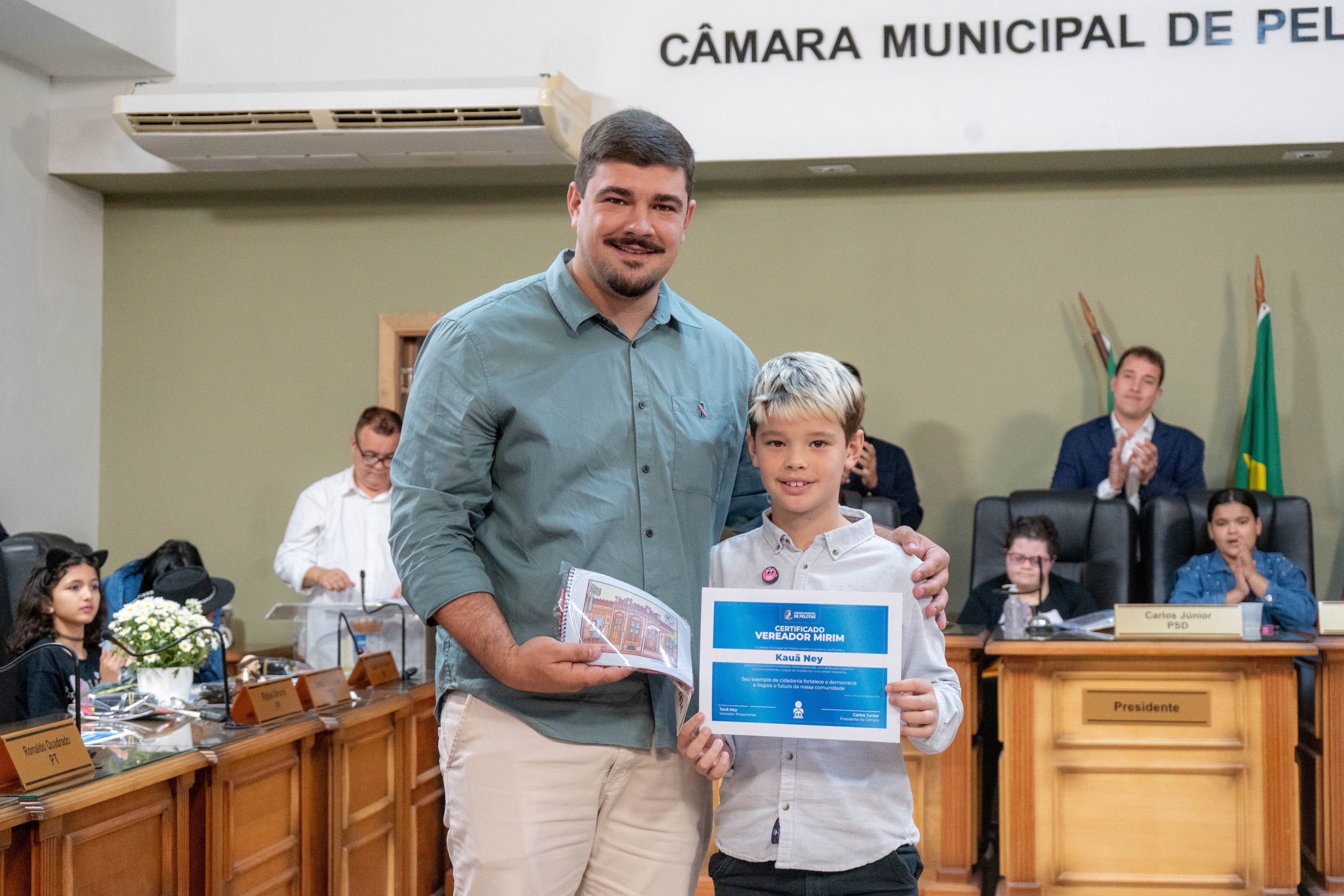 Tauã Ney - Vereador Mirim.jpg