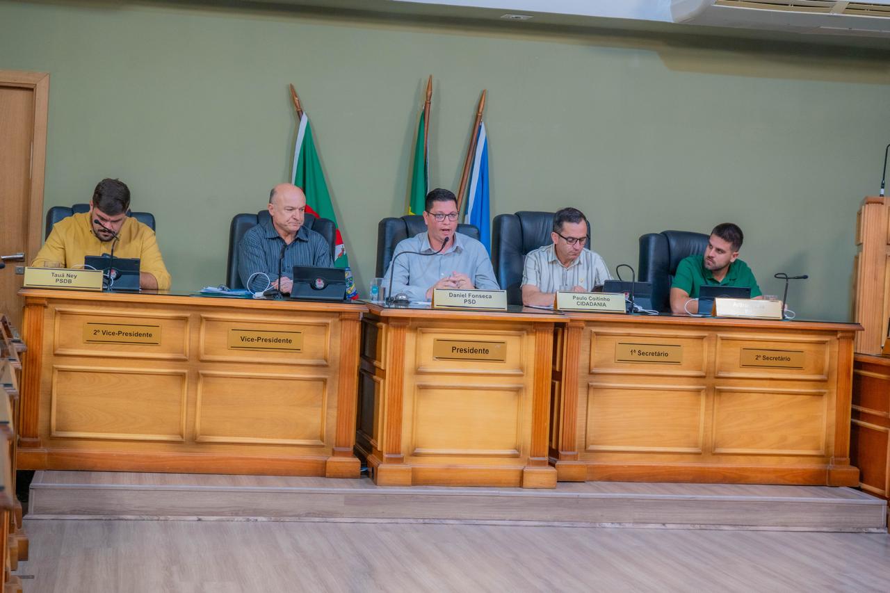 Secretário de Obras participa de audiência pública na Câmara