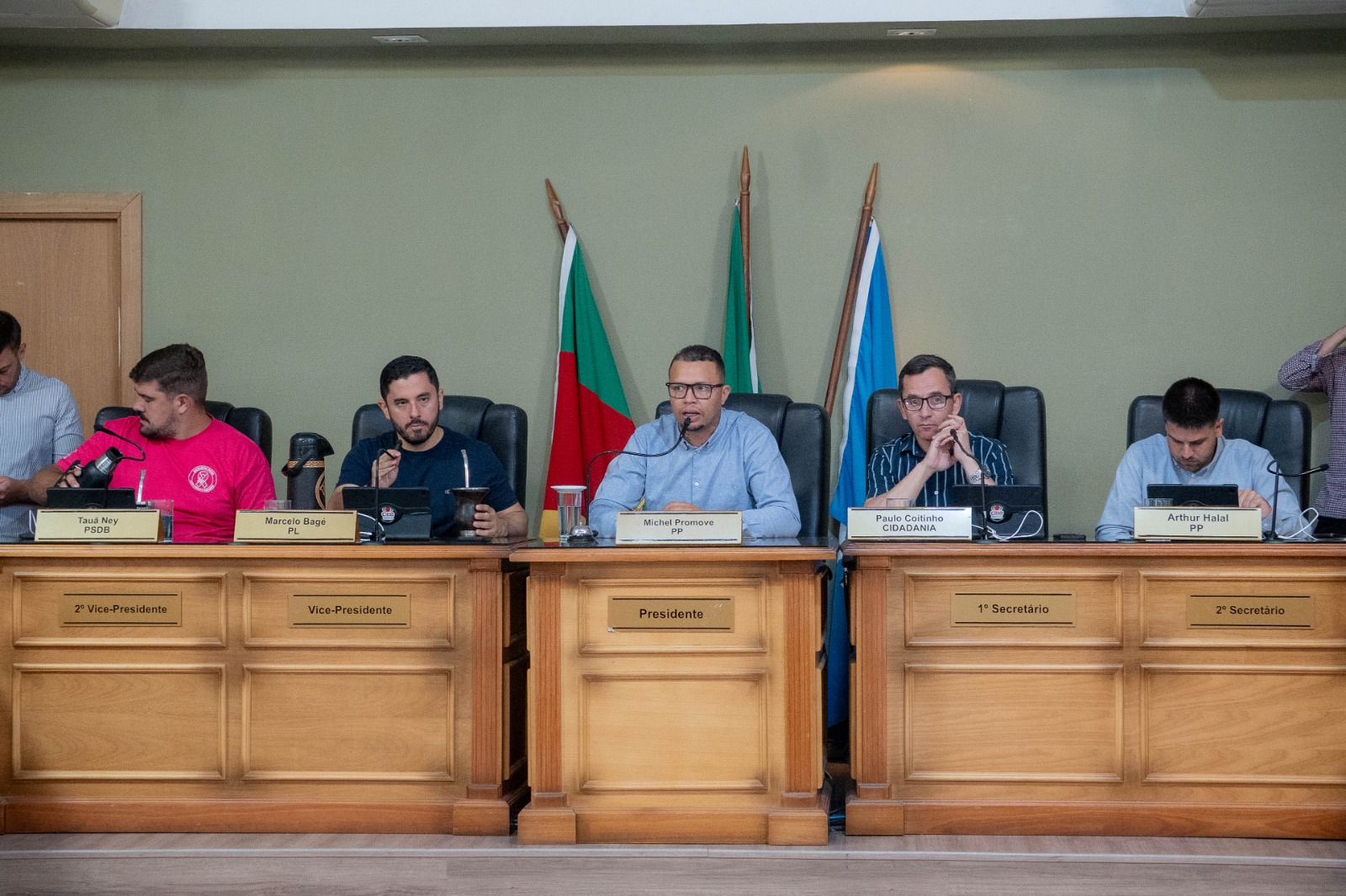 Sessão representativa discute não pagamento de emendas