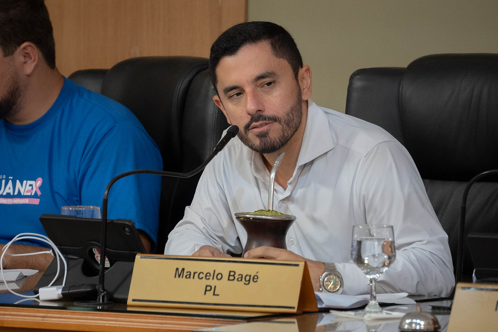 Vereador Marcelo Bagé rebate críticas à Câmara e defende autonomia do Legislativo