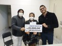 Jone Soares entrega R$ 25 mil em emendas para UBS Sítio Floresta Jone Soares entrega R$ 25 mil em emendas para UBS Sítio Floresta