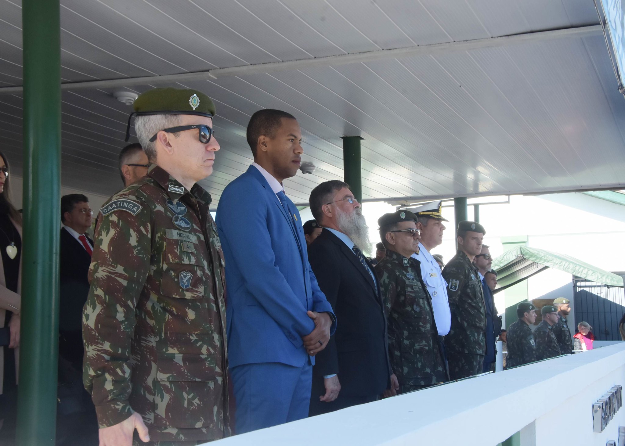 Legislativo Pelotense participa de ato em homenagem ao Dia do Soldado