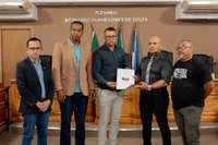 Parlamentares receberam representante da OAB Pelotas