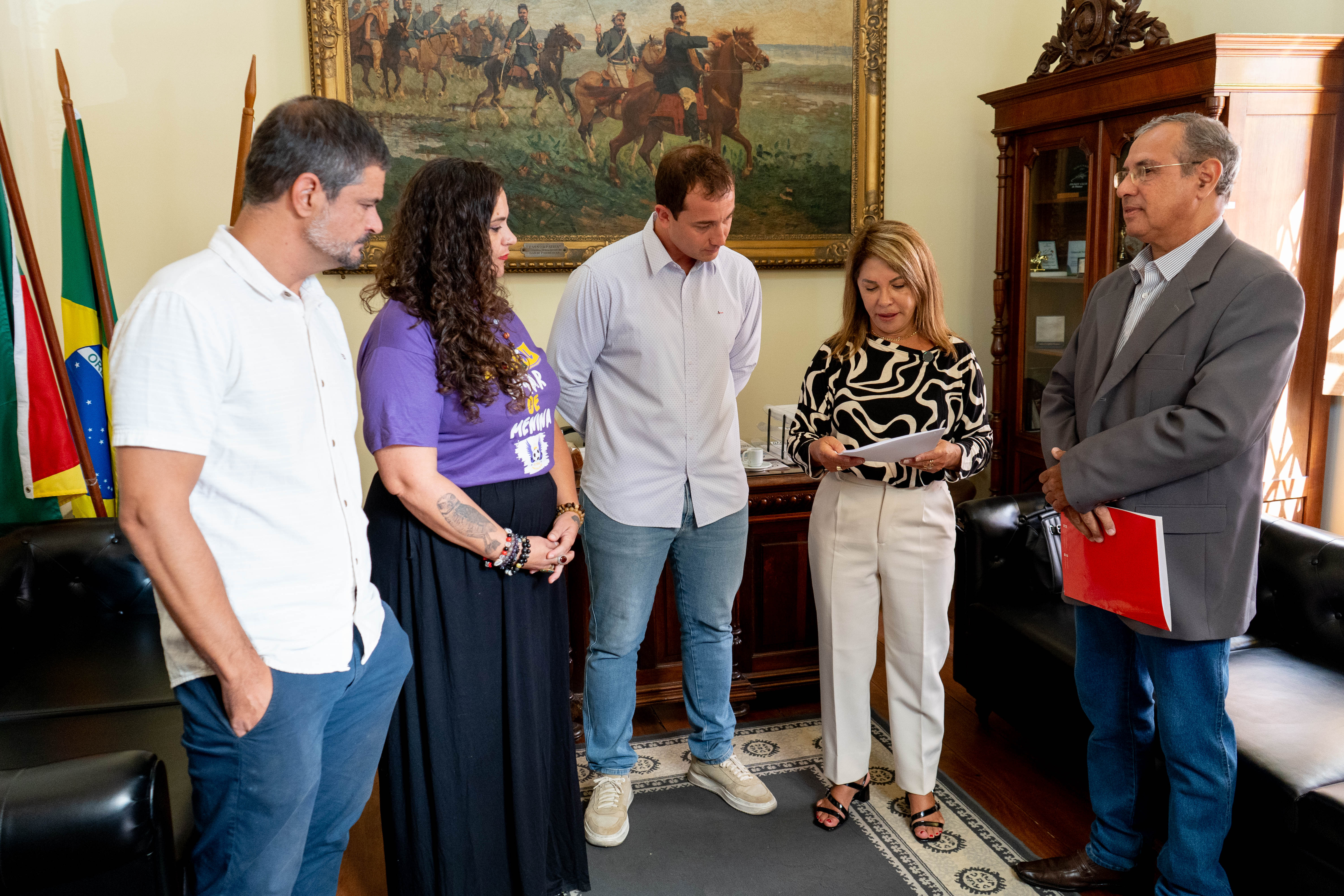 Poder Legislativo recebe projeto do Executivo