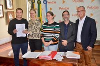 Proposta do Vereador Carlos Junior em benefício das pessoas com deficiência vira realidade