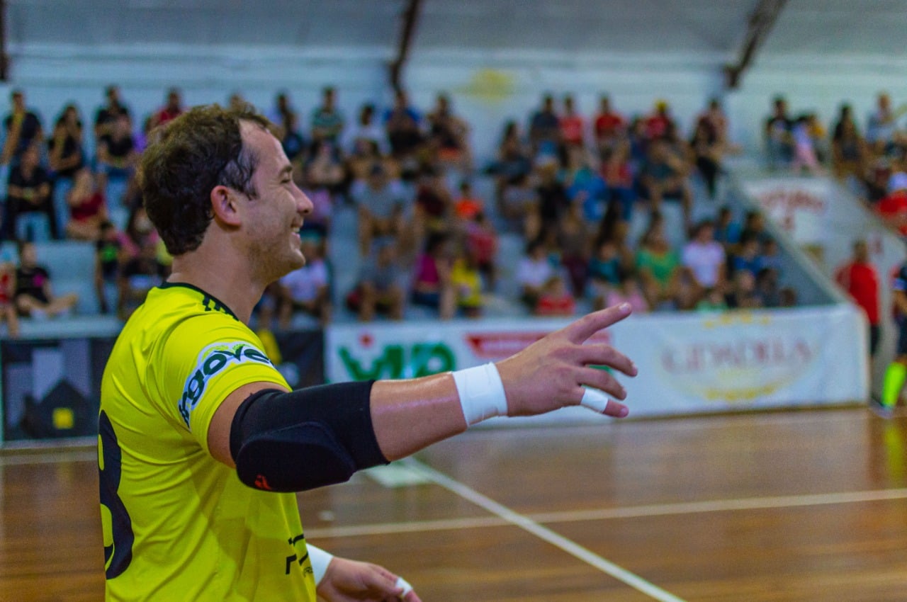 Um ano de mandato do guri do futsal como vereador do esporte