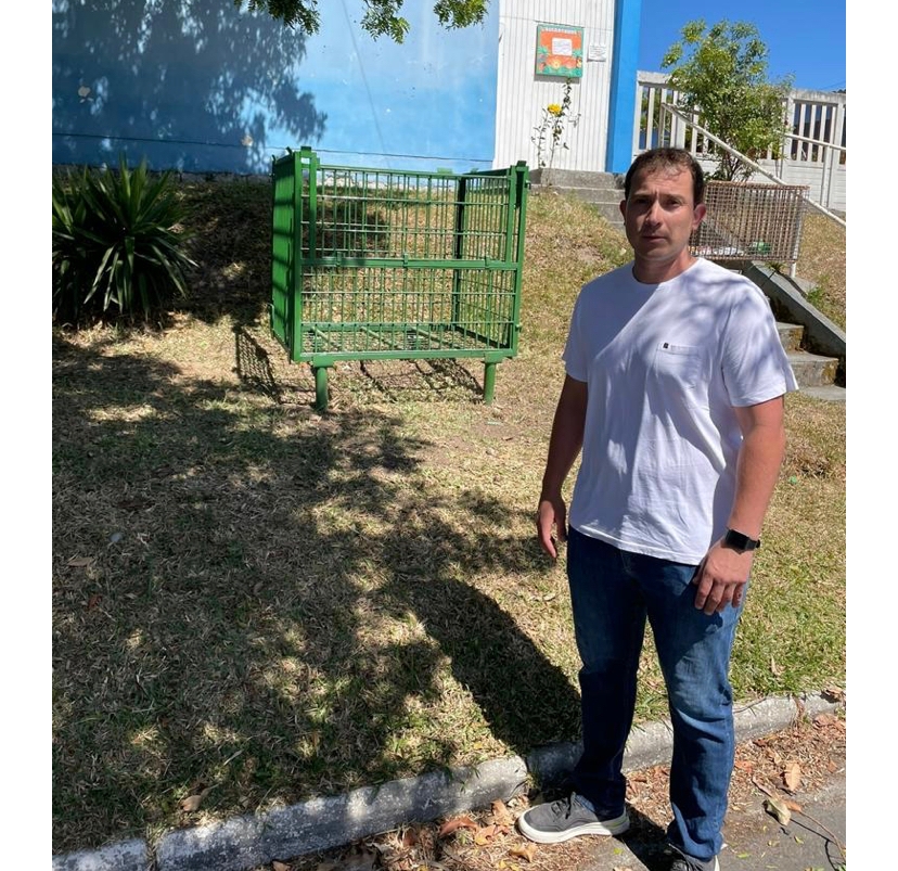 Vereador Carlos Junior atende demandas de comunidade escolar do Bairro Fragata