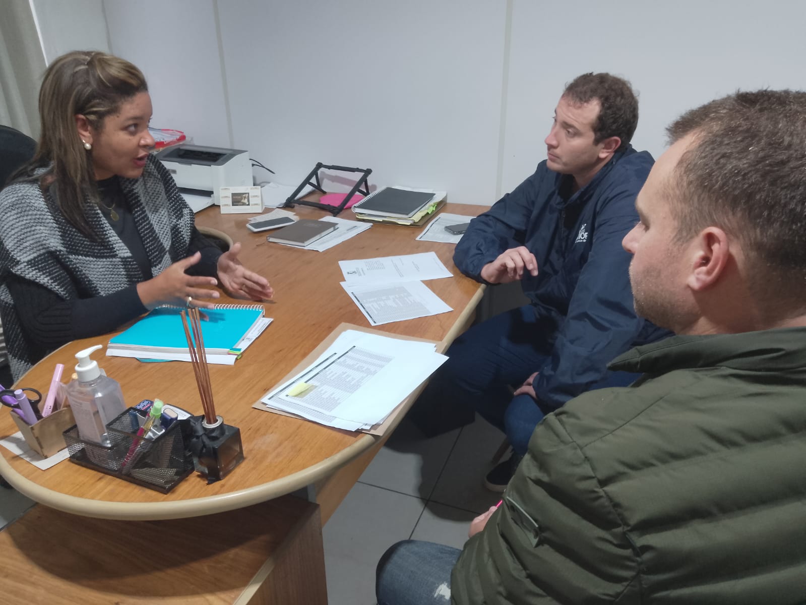 Vereador Carlos Junior encaminha demandas para a SSUI
