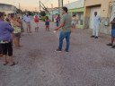 Vereador Carlos Júnior se reúne com moradores de uma rua do Fragata